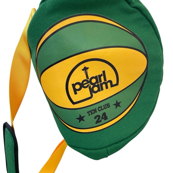 👛 LET’S ACCESSORIZE!! 💍 ALL THINGS TO BOOST YOUR WARDROBE!!👗March 30th 11:00 PST - Picture 9 of 10